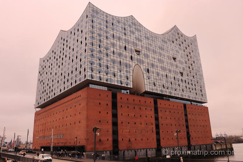 O que fazer em Hamburgo no inverno: conhecer a icônica Elbphilharmonie não pode faltar no roteiro